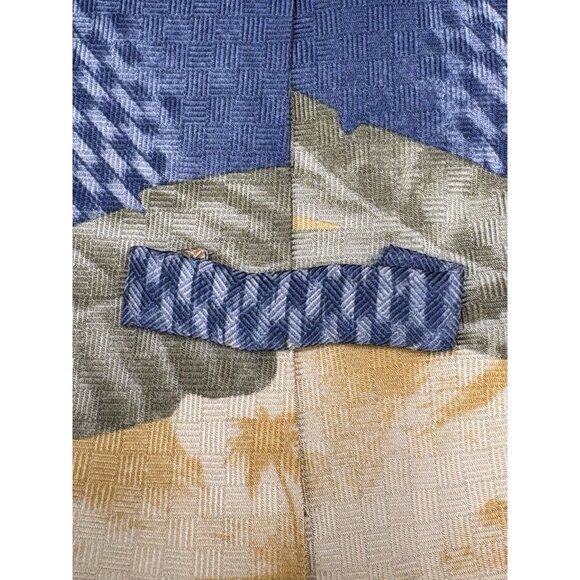 TOMMY BAHAMA Tie Men's 100% Silk 61" Yellow Blue Green Floral Trees Scenic GUC - Picture 4 of 9
